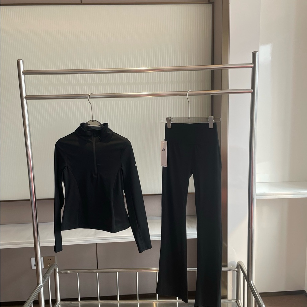 ALO Yoga Black Zip-Up Long Sleeve Top & Flare Pants Set